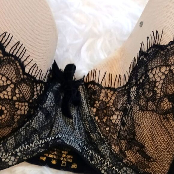 Daisy Fuentes Underwire Bra 34B Lace with Rhinestones - Picture 4 of 8